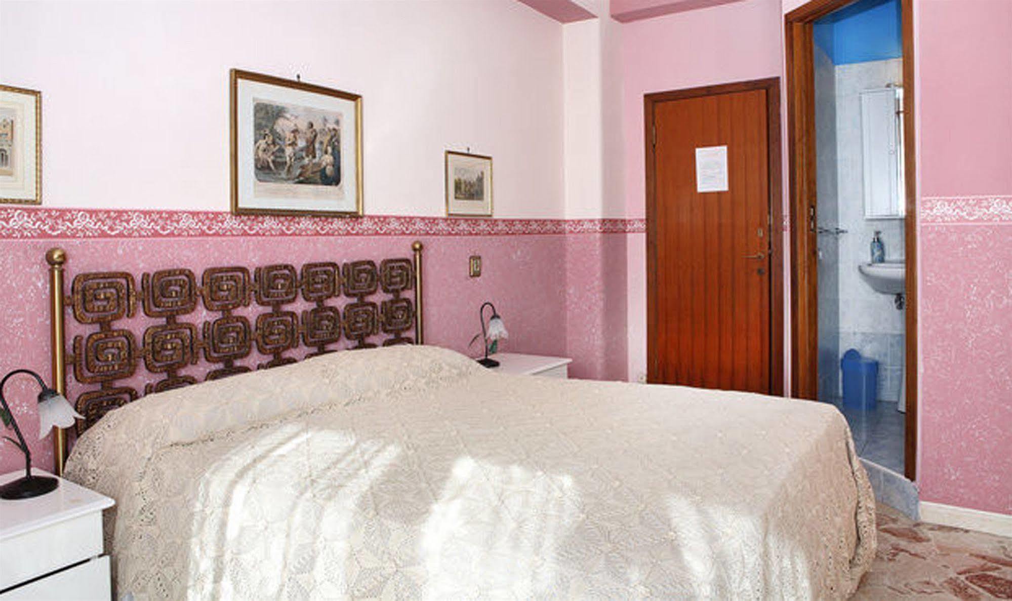 Bed and Breakfast Casa Tina Maugeri CTA Exterior foto